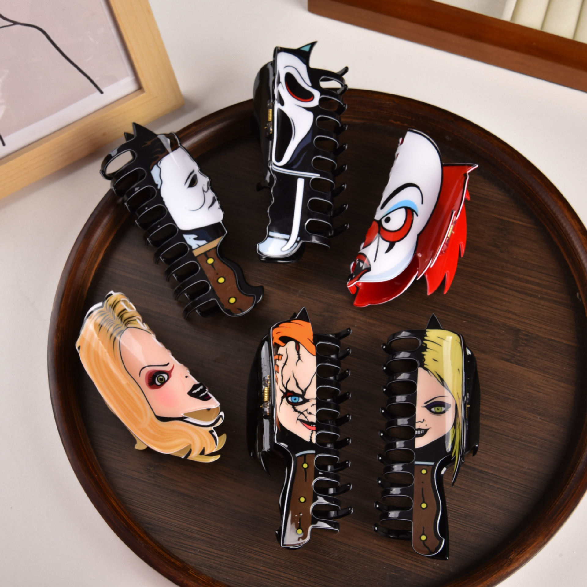 Kinling OEM Design Western Style Personalized Clown Custom Charm Gothic Character Large Acrylic Hair Claw Clips