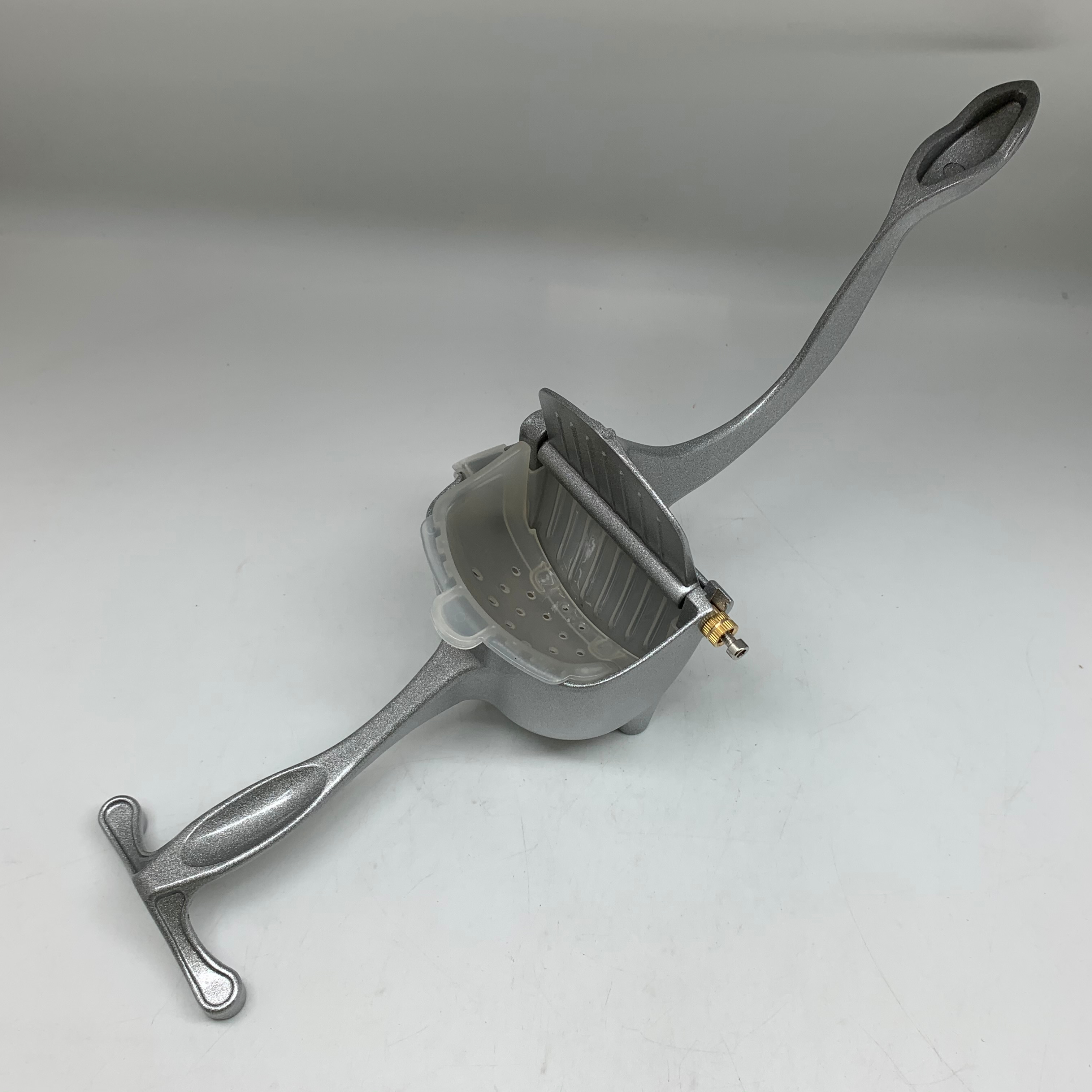 pomegranate manual hand juicer squeezer in steel with extractor