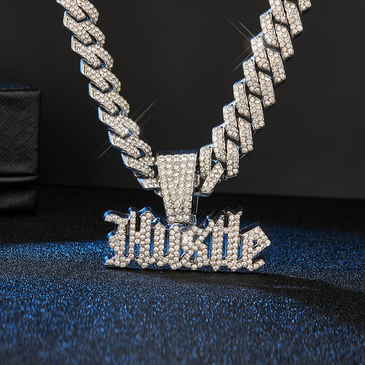 Hip Hop Letter Hustle Pendant Necklace Gold Plated Silver Color Iced Out Jewelry Chain Perfect for Men Daily Wearing