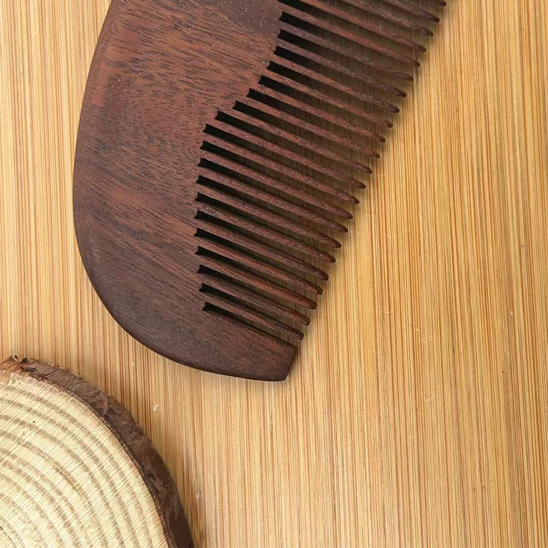Hot Sale Stock Available Customized Laser Logo Wooden Comb Home Use Classic Natural Anti-Static Pocket Size Scalp Massage Tool