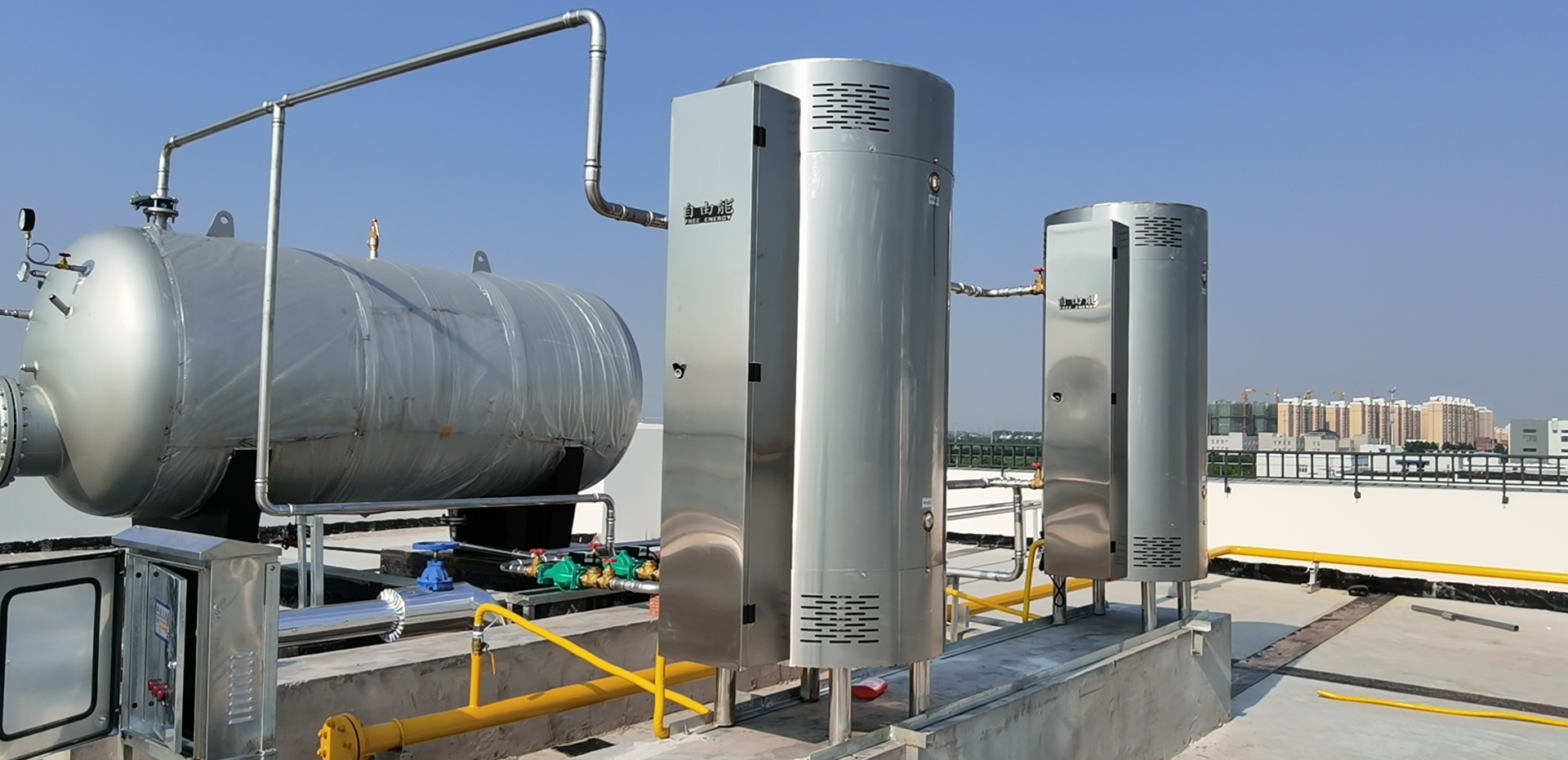 Gas-fired hot water boiler that provides hot water bathing for hotels and schools