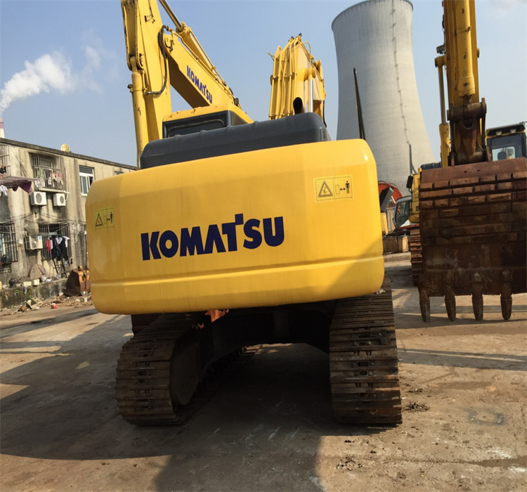 Хорошем состоянии KOMATSU PC200-7 20 тонн секундной стрелки экскаватор импортируется из Японии