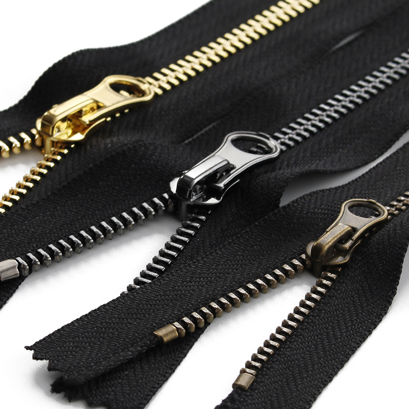 Factory custom wholesale 3#5#8# gold teeth zipper metal closed zipper strip clothing/trousers/handbag zipper