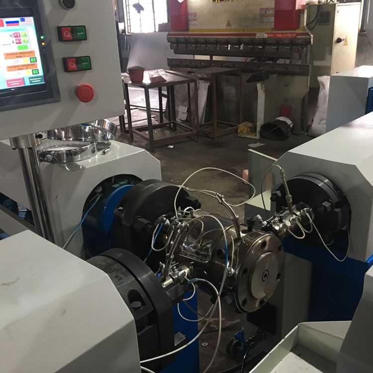 Двухслойный экструдер для труб hdpe с низким уровнем шума от производителя
