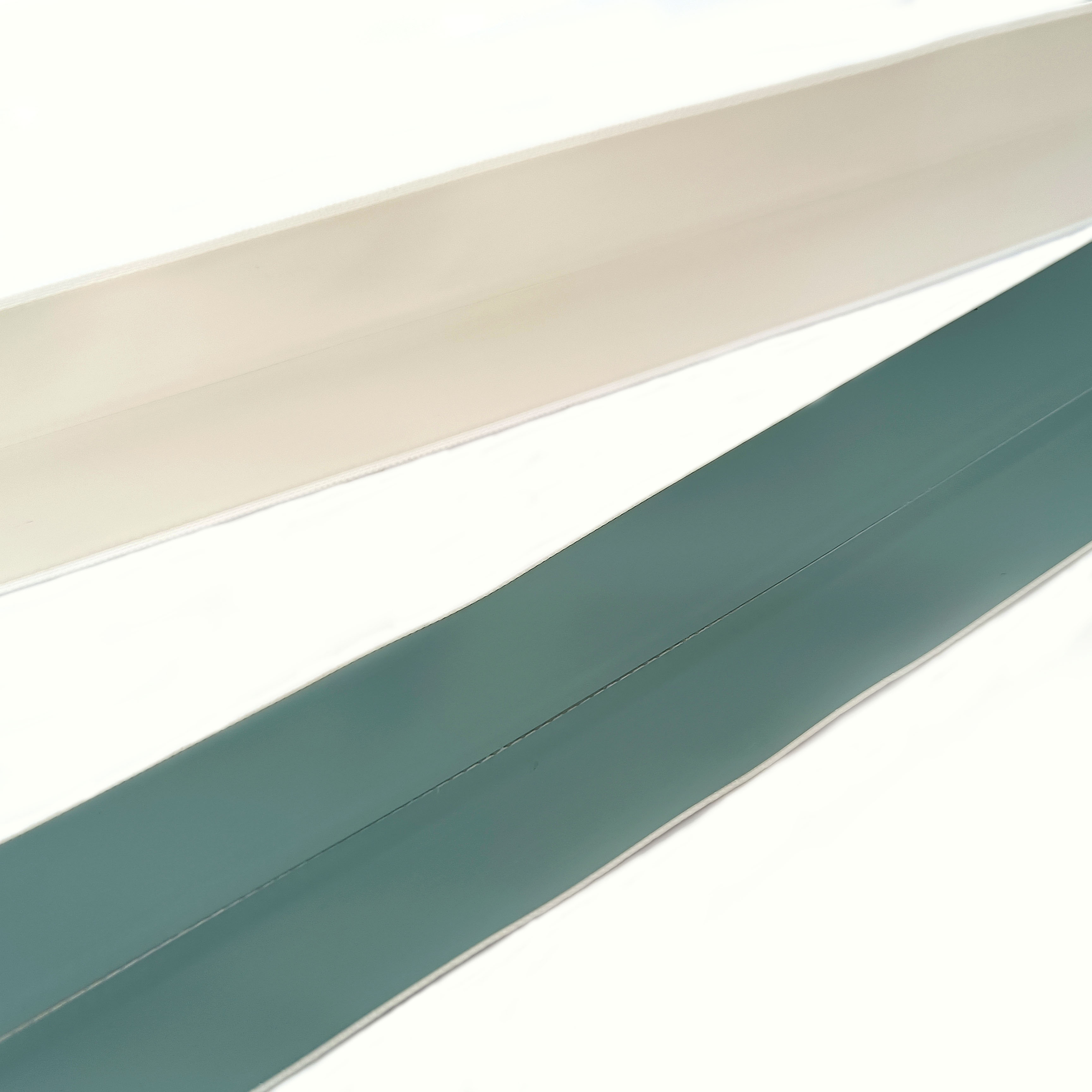 Good Quality Nylon Teeth Zipper Long Chain PU Waterproof Zipper Roll For Bags Jacket Garment