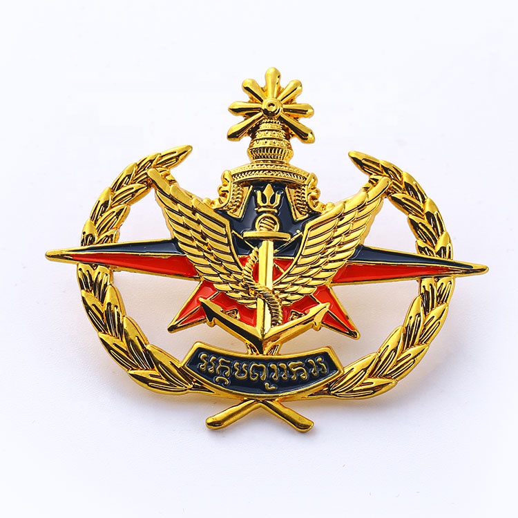 Металлический значок на грудь в стиле High Command HQ камбоджийских войск, позолоченный и эмалированный военный значок на руку