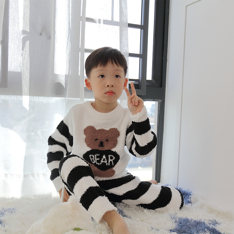 Hotsale children Soft waxy bear children's pajamas parent-child suit cartoon sleepwear Warm and comfortable Pajama two-piece set