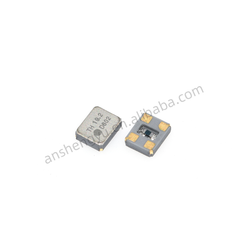 COPOER кристаллический осциллятор 19,2000 мГц 19,2 мГц SMD 19,2 19 1RAE19200BAA BOM LIST