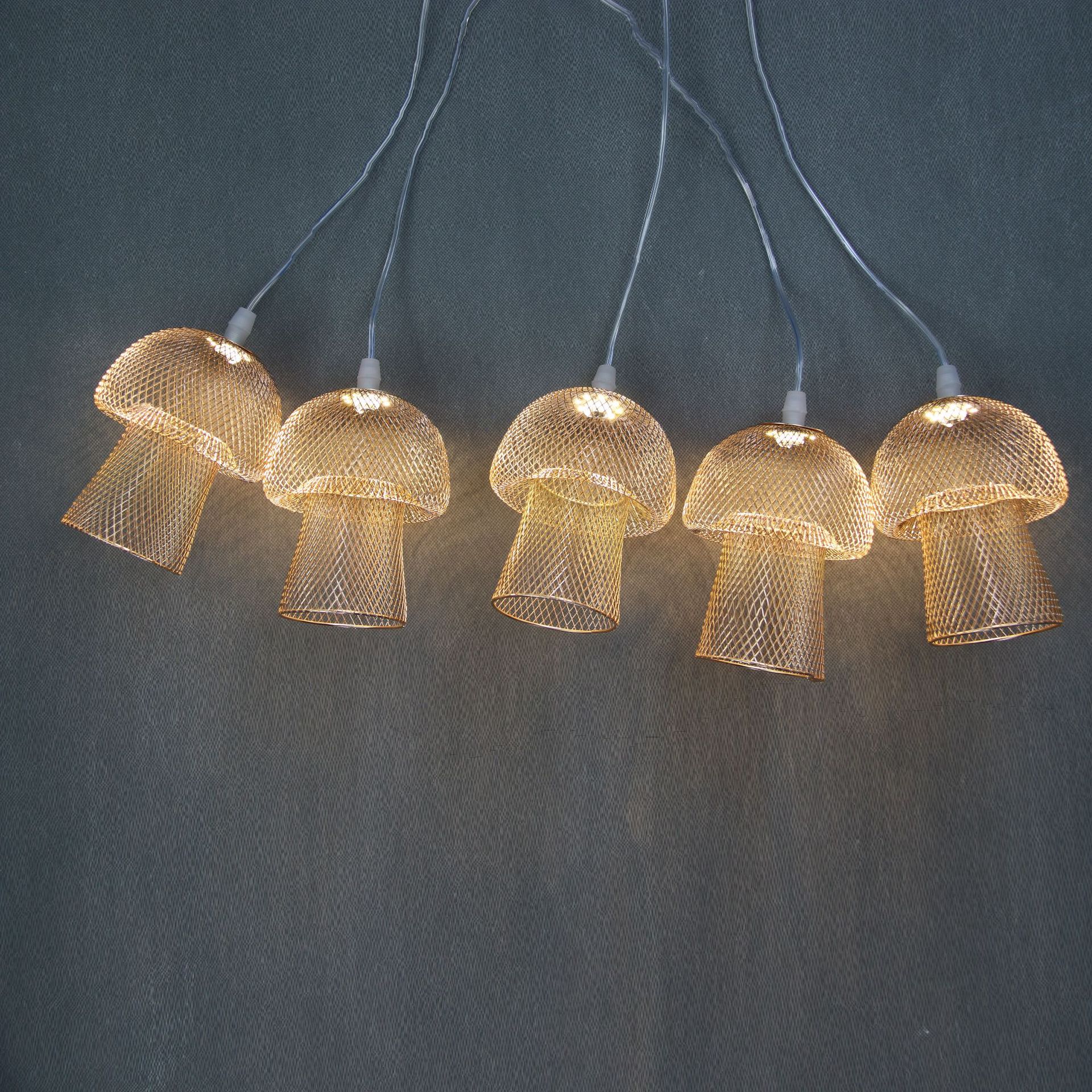 Five-head Straw Mushroom Chandelier Creative Wedding Props Wedding Ceiling Decoration Luminous Lamps