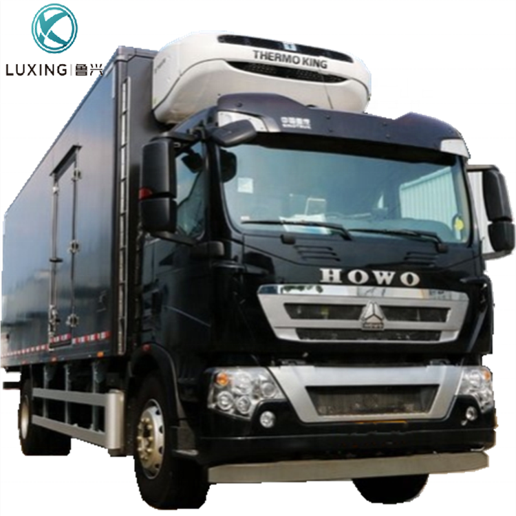 20 Tons HOWO Vegetable Fruit Meat Fresh Refrigerated Truck For Sale