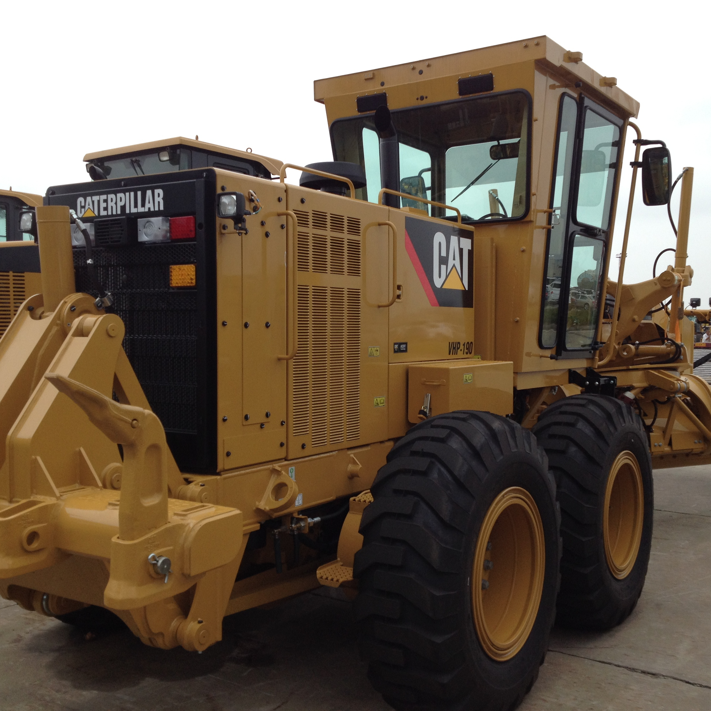 Подержанный автогрейдер Cat по выгодной цене 12G 14H 120K 140G 140KMotor грейдер