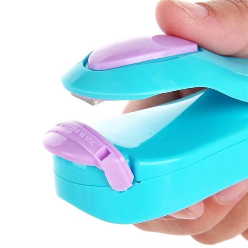 Mini Handheld Holder Electric Heating Snack Sealing Machine Machine Sealed Packaging Plastic Bag Sealed Food Bag