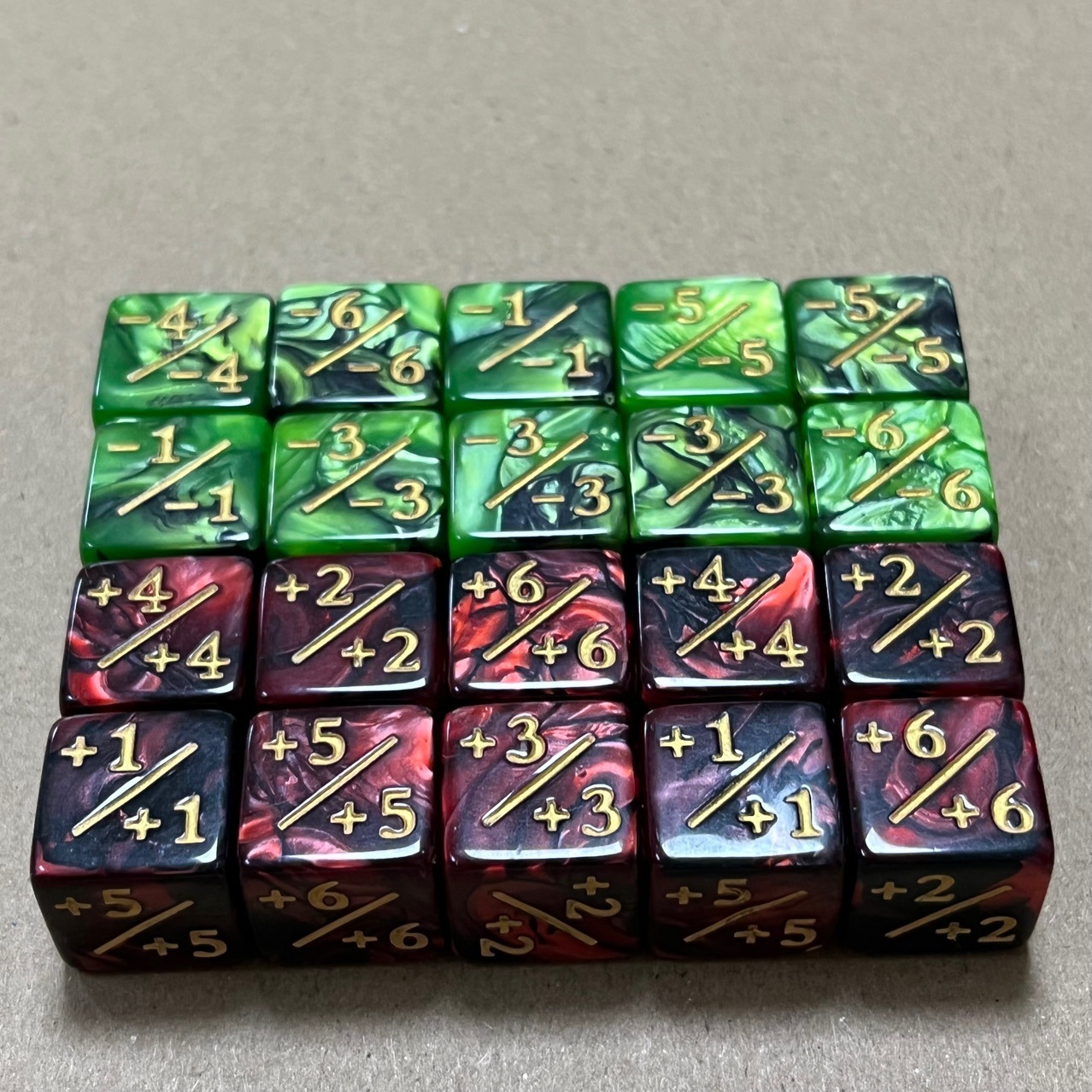 Teaching dice mathematical symbol operation dice early childhood education auxiliary tools game dice 16mm teaching accessories