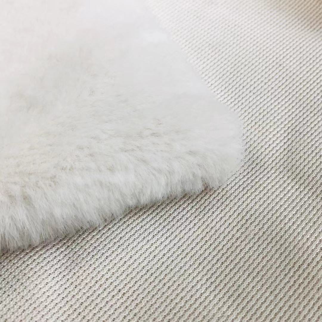 100 polyester Plush Rabbit Faux Fur fabric for toy/sofa/pet beds