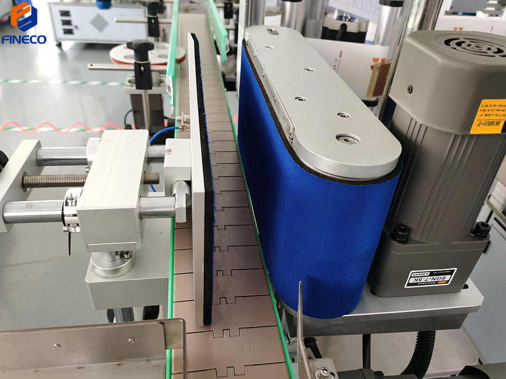 FINECO china labller manufacturer automatic round bottle labeller glass bottle labeller for bottle labeling