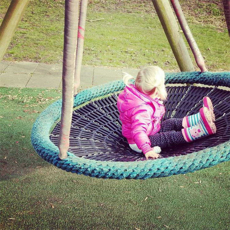 Playground Outdoor Swing Garden Hanging Tree Netted Swing Set With Iron Chain Reinforcement