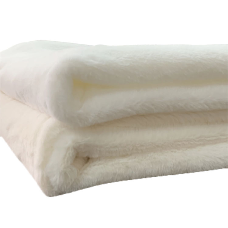 Good Quality Polyester Rabbit Fur Plush Fabric Super Soft White Color Fake Faux Fur Fabric For Carpet Clothes
