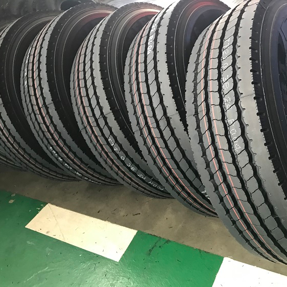 Шины pneus r17.5 215/75R17.5 235/75R17.5 для грузовых автомобилей для Канады
