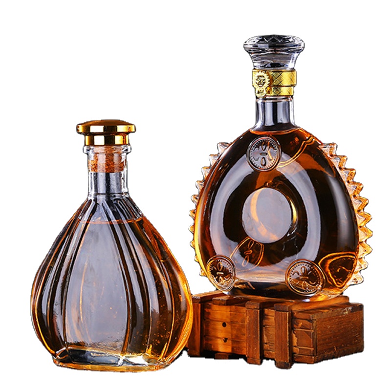 Hot selling empty wine bottle 700ml wine bottle 750 ml wine bottle stainless steel with black cap for whisky