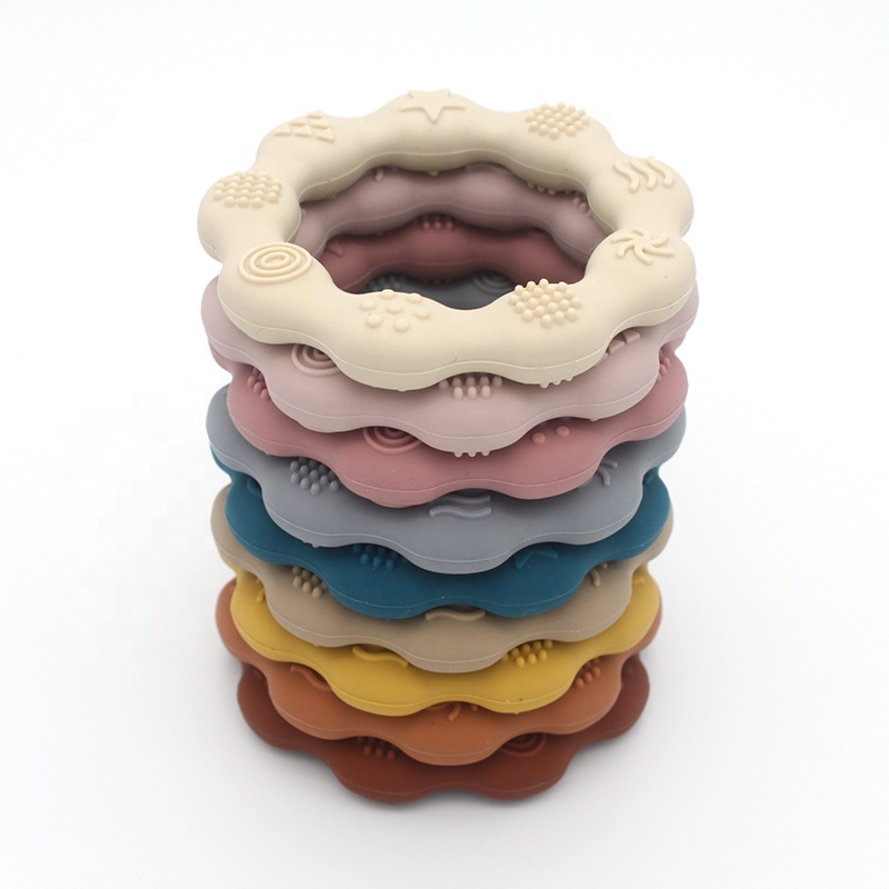 2021 Fruit Animal Shape Chew Toy Infant Handbell Set Bell Teething Toy Baby Rattle Silicone Teether