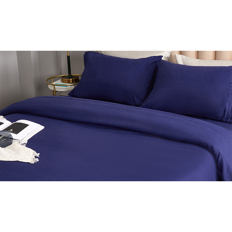 Bedding sheet set suitable for four seasons skin-friendly home/hotel bedcovers with pillow cases