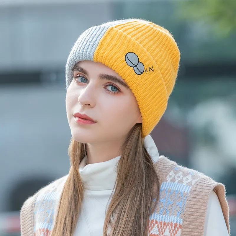 Bulk OEM Winter Unisex Casual Soft Hats Personalised Embroidered Logo Hat 2 Tone Beanie
