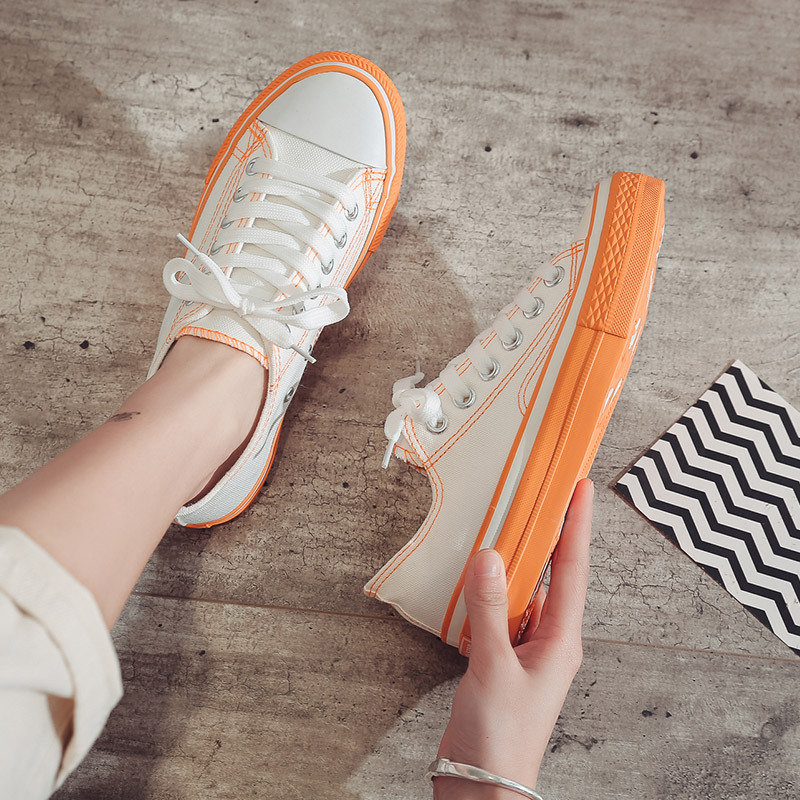 Wholesale Fashion Trainer Tennis Sport shoes Low Top Lace Up casual Canvas Shoes print rubber shoes sneakers