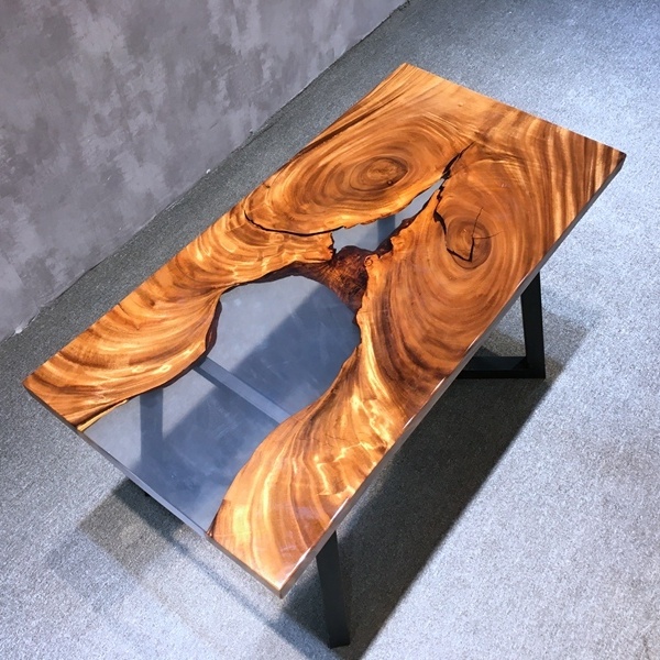 Special wood grain walnut wood table epoxy resin wood table