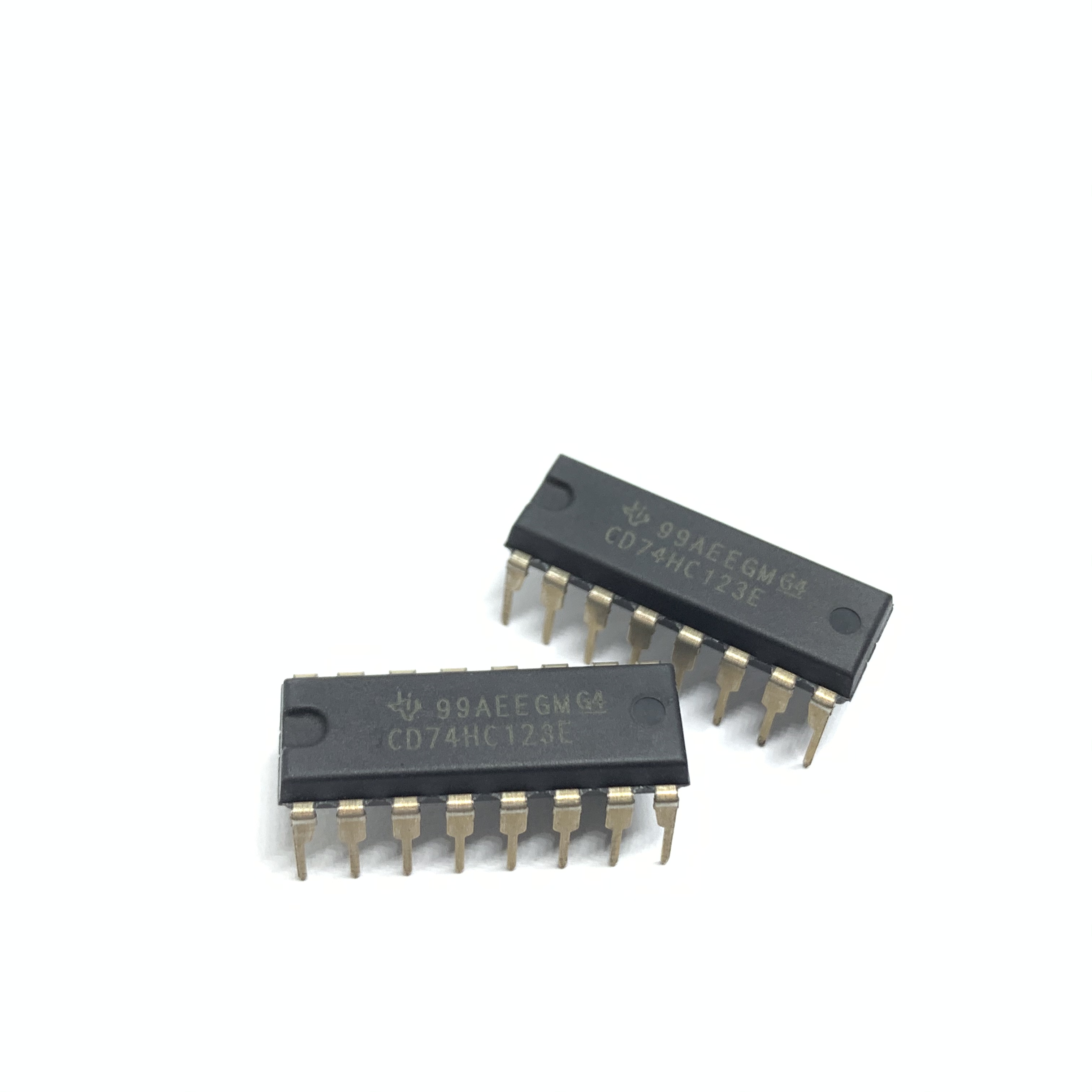 Мультивибраторы с интегрированными схемами Merrillchip CD74HC123E