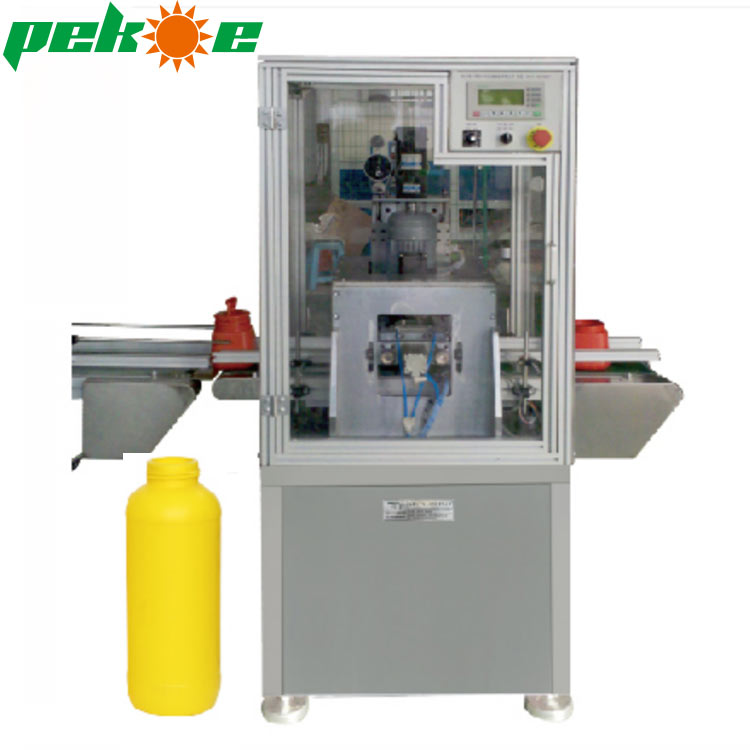 Пластиковый hdpe линейный полиэтилен низкой плотности (lldpe/pe пустой круглый квадратный горлышко бутылки барабан канистра узкого места лазерный резак машина цена