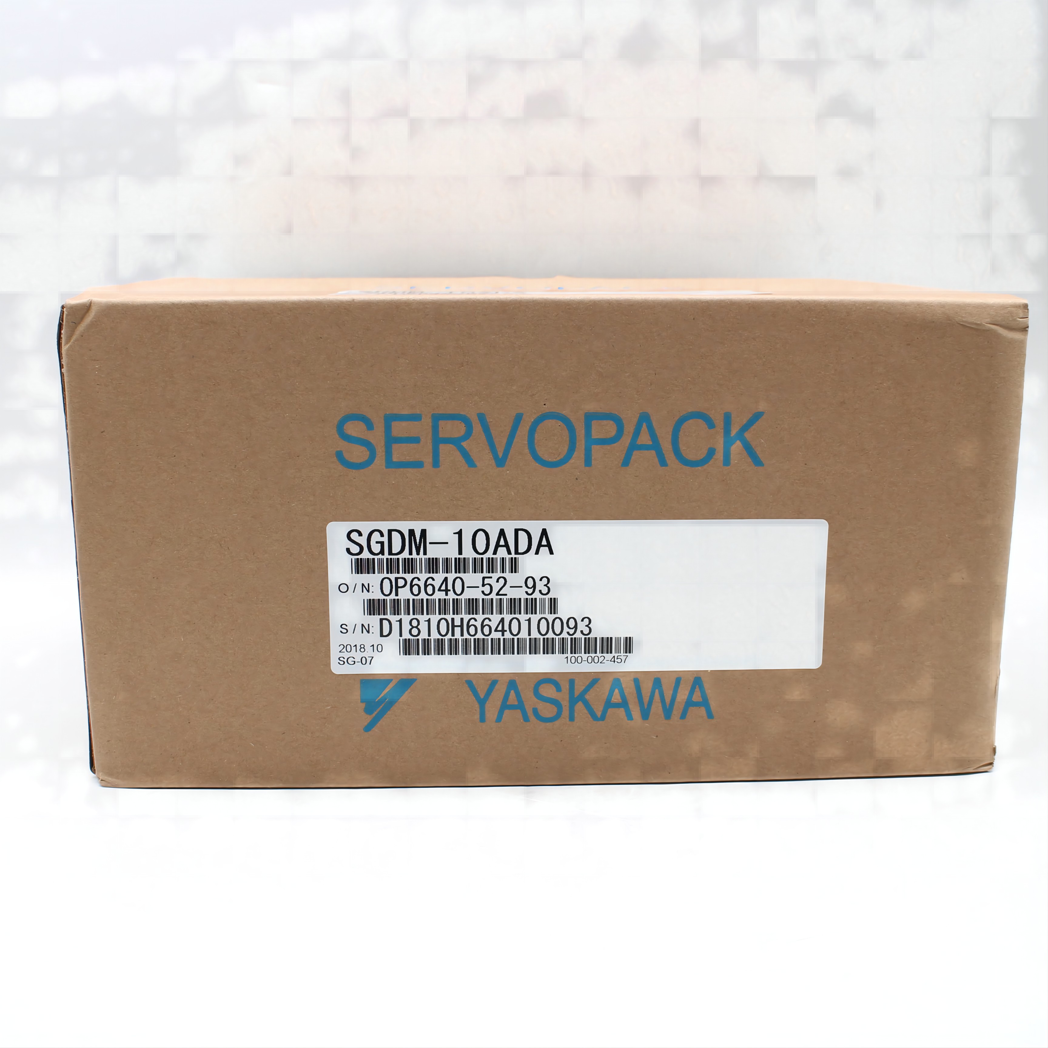 YASKAWA бренд оригинальный новый накопители сервопривода переменного тока SGDM-10ADA
