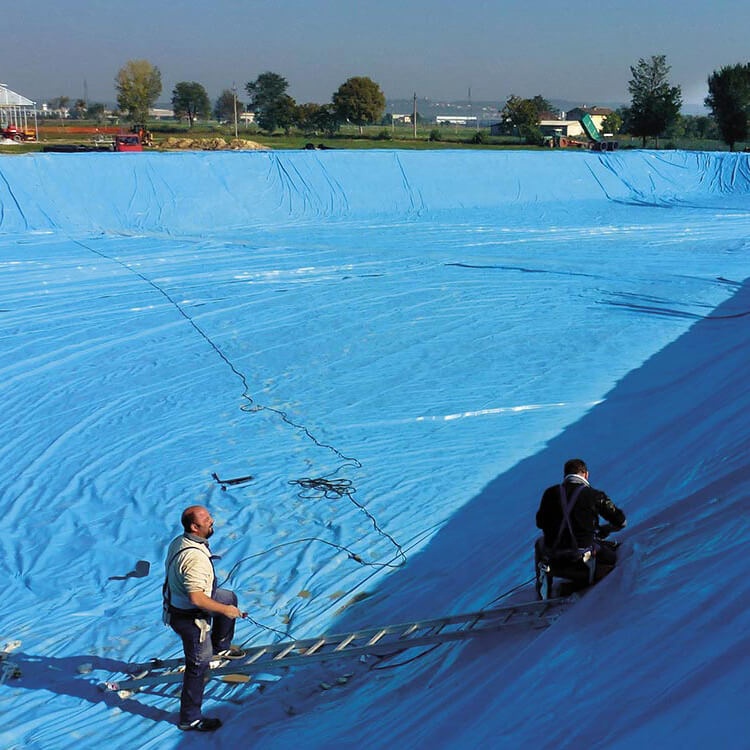 Предлагая 45 мил 60Mil синий цвет HDPE сельскохозяйственных пруд гильзы 5,8 м ширина 100 м длина рулона для рыбного хозяйства, hdpe-геомембрана