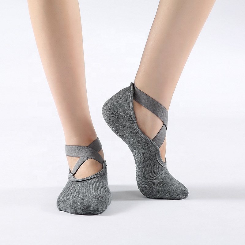 Wholesale Custom Yoga Socks Grip Anti Slip Cotton Pilates Five Fingers Socks For Women