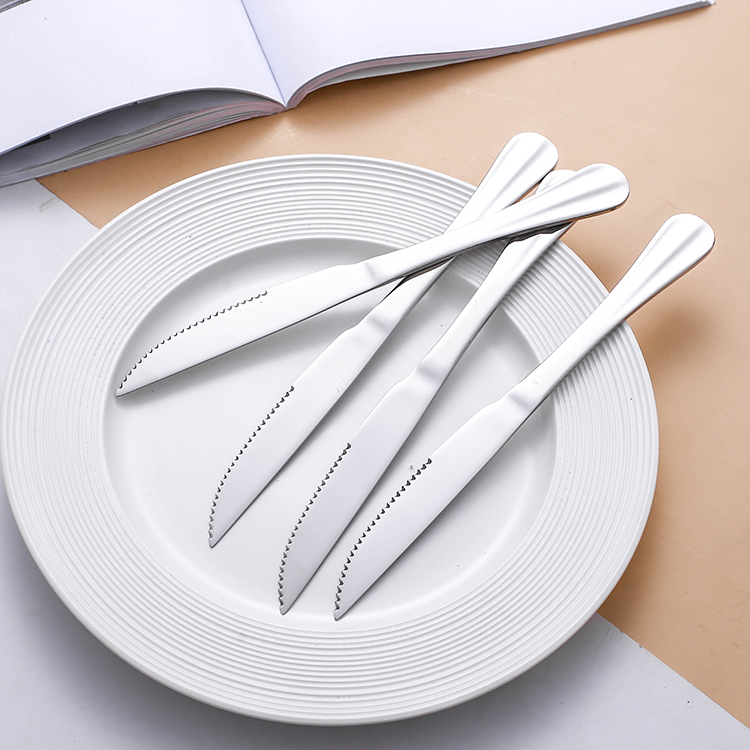 High end продукт отель посуда 12 шт покрытые серебром набор ножей из нержавеющей стали обеденным столом стейк нож для события
