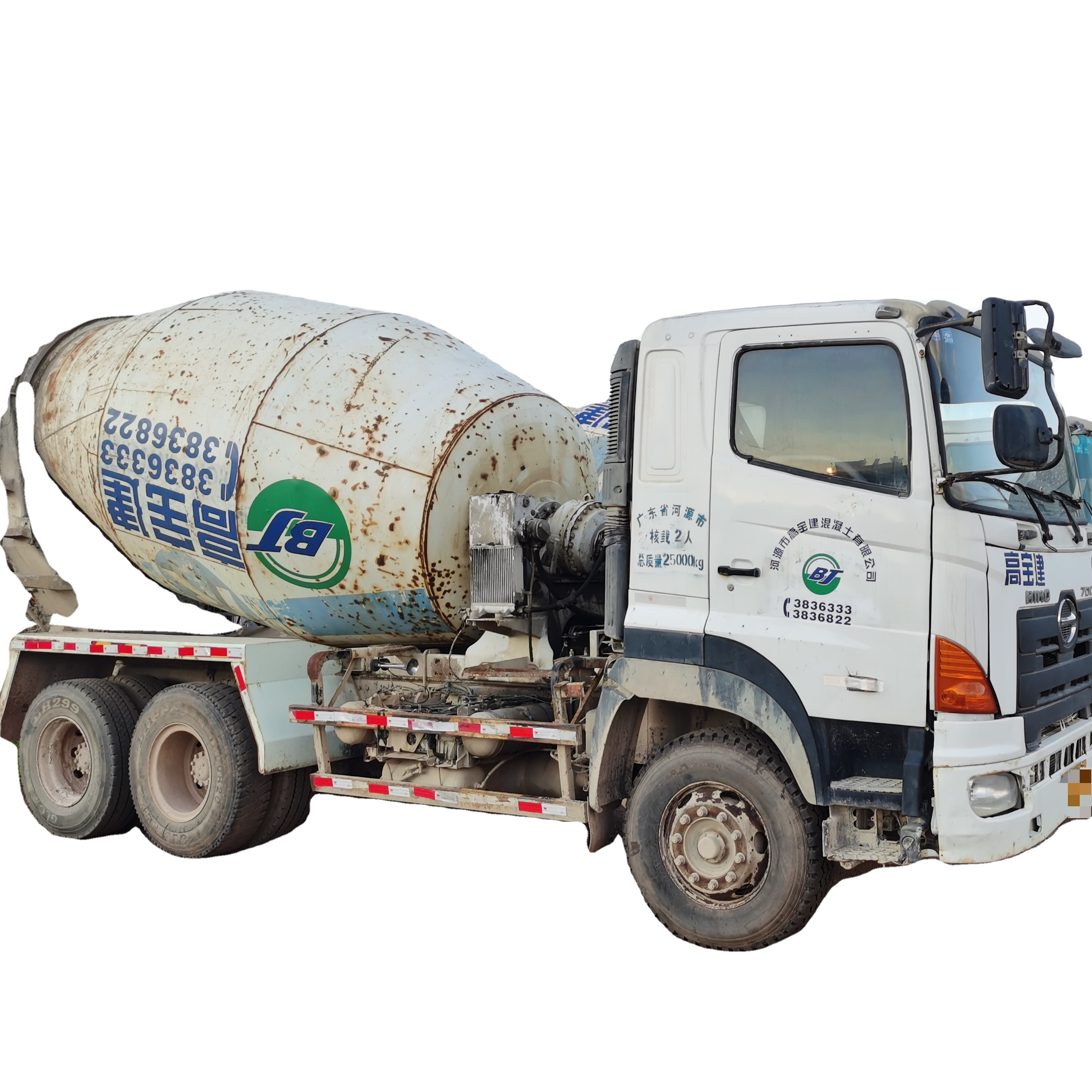 Б/у Бетономешалка HINO 6*4