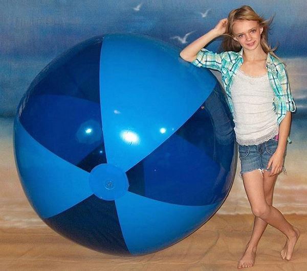 Надувной гигантский пляжный мяч
