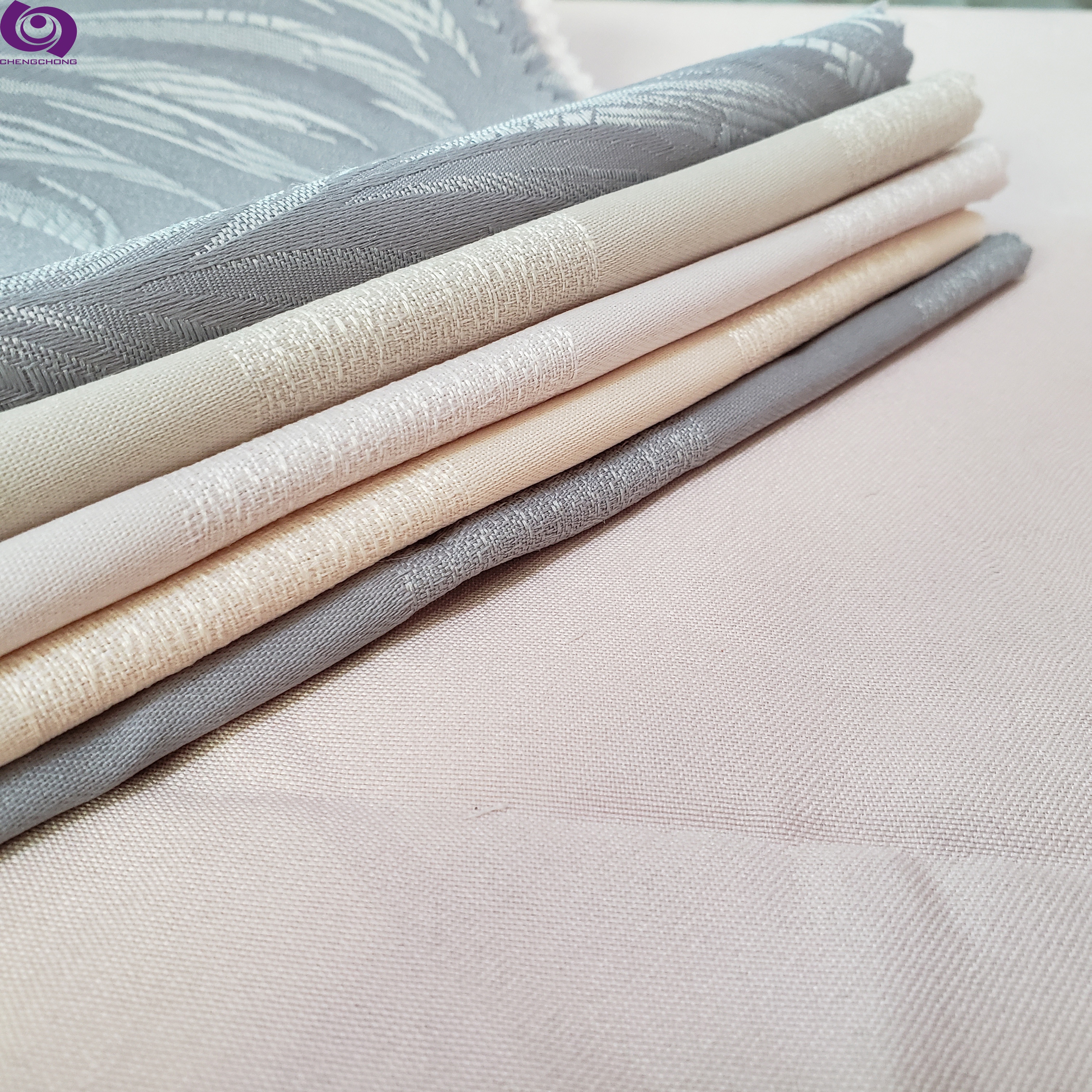 Shaoxing manufacture jacquard woven fabric polyester metallic soft fabric