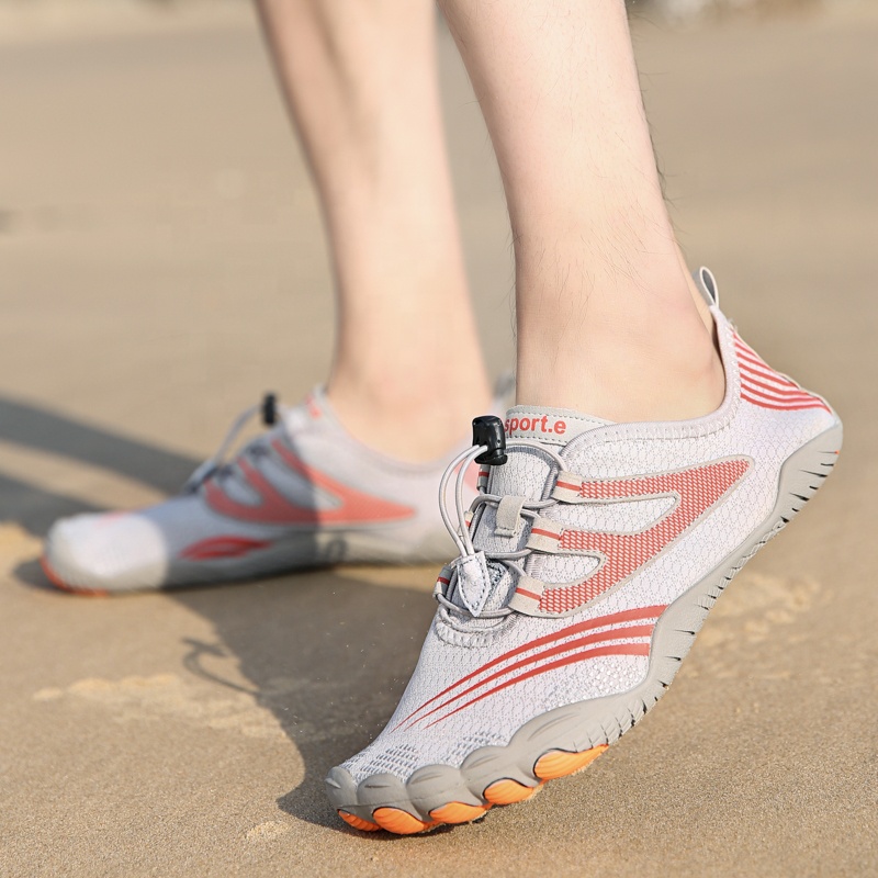 Light Fashion Rubber Big Size 36-47 Non-Slip Unisex Sports Water Beach Shoes For Women