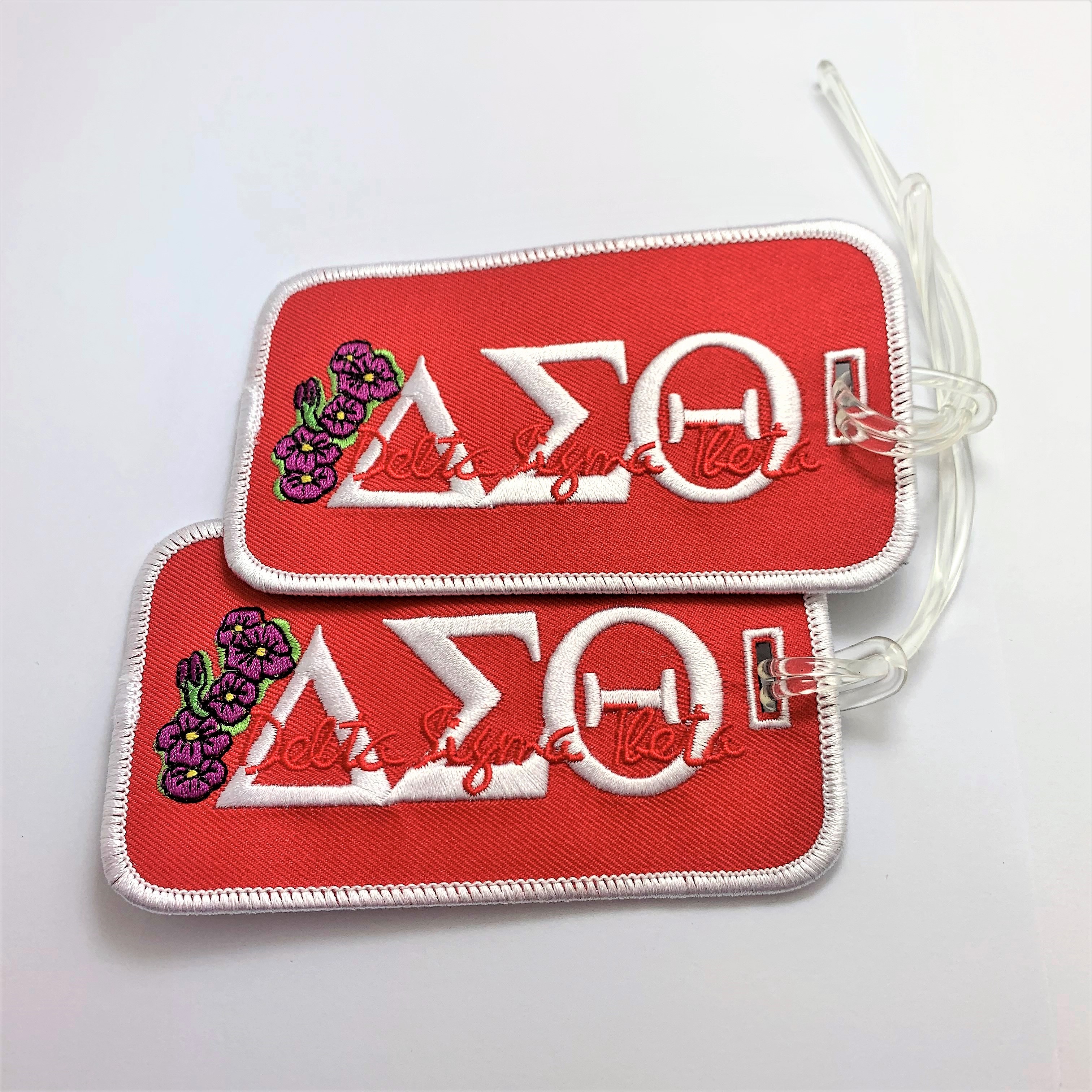 Багажная бирка с классическим цветком Delta Sigma Theta Shield