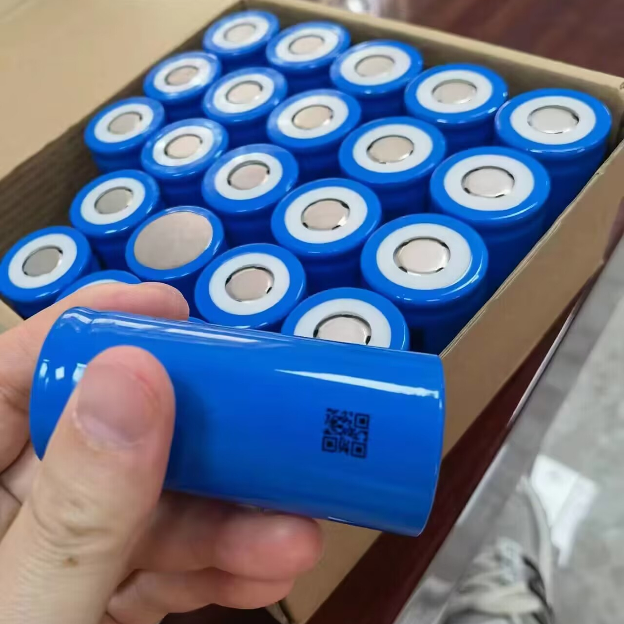 Made in china IFR32700 6000mAh 3C 10a battery 3.2V lifepo4 IFR 32700 rechargeable batteries for battery pack