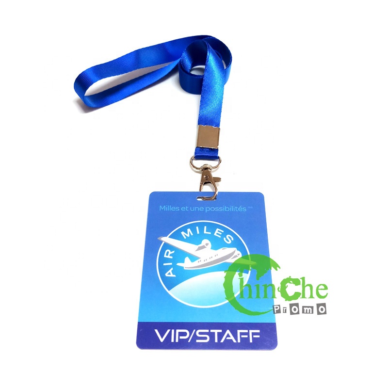 Нет минимального жесткого пластика, значок для работников VIP с глянцевым ламинированным покрытием для шейного ремешка