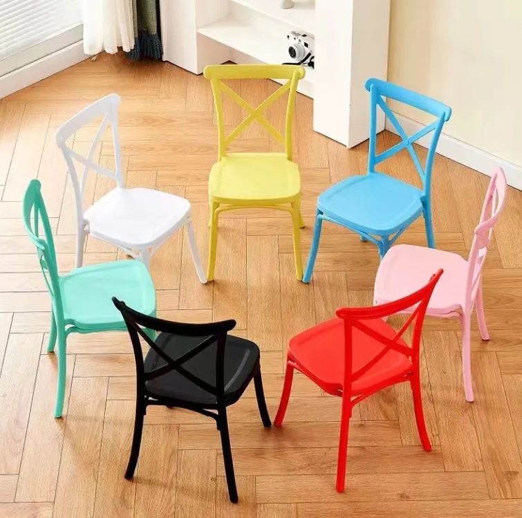 Wholesale Plastic Kids Party Chair for Outdoor Events Dining Hotel Use Baby Children's Rental Chair