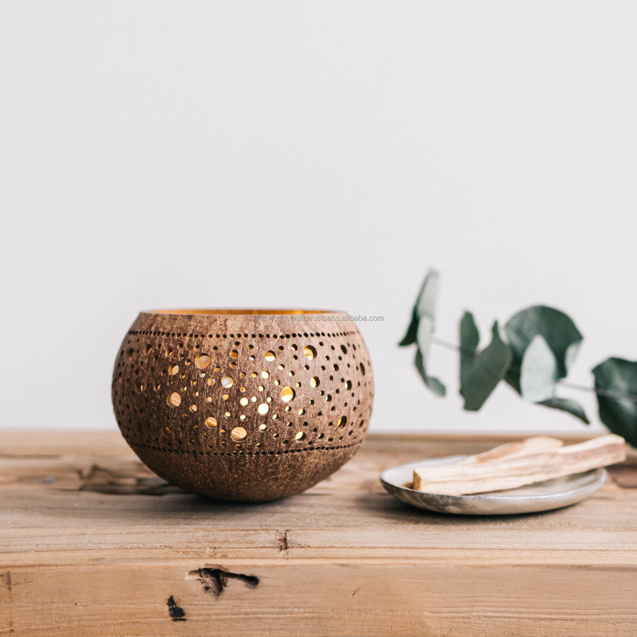 Very hot sale fancy coconut shell candle holder coconut shell bowl