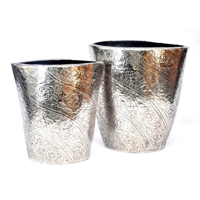 Flower Pots & Planters