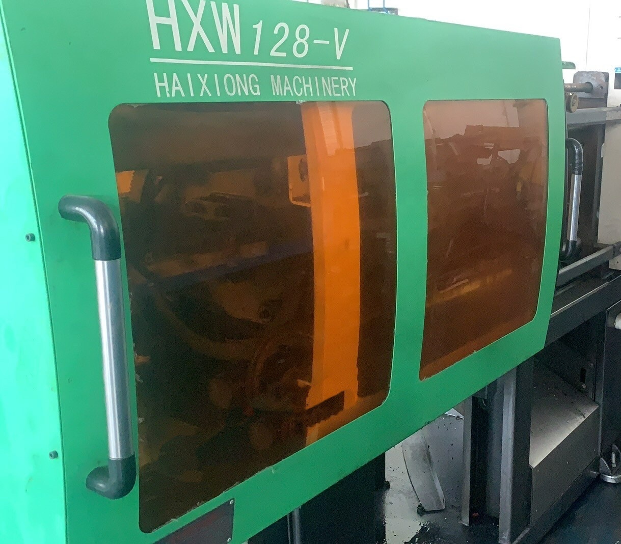 Used Highsun 128Ton Injection Molding Machine variable pump plastic injection machine
