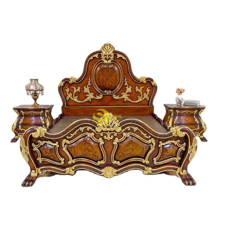 Royal luxury bed / Classic luxury bed in gold plated