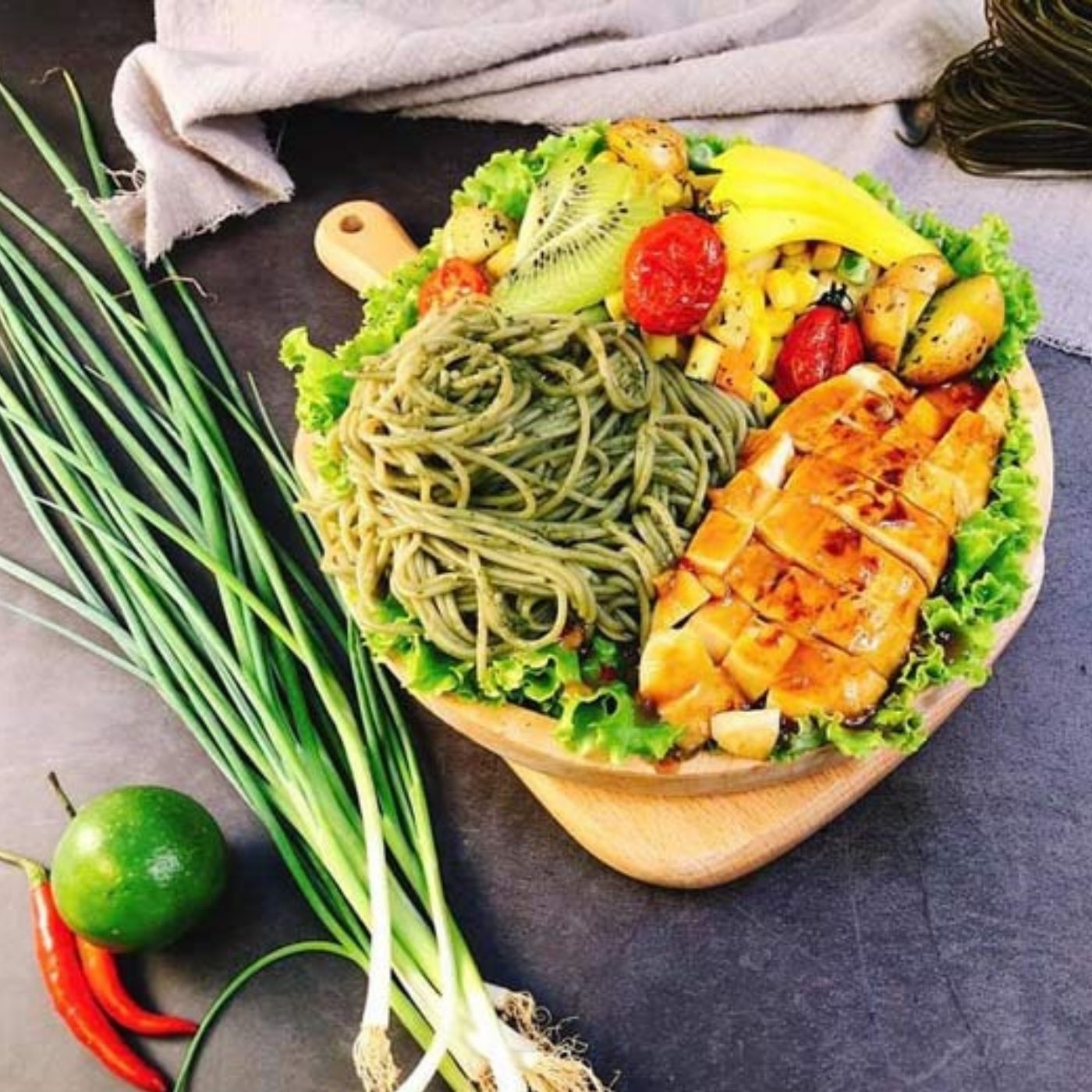 Natural rice noodles - for human health/ Ms. Thao