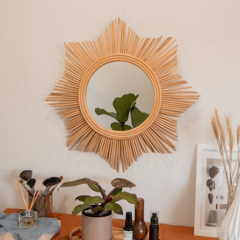 Home Decor Decorative Sun Shape Rattan Frame Mirror Hotel Wall Hanging Make Up Mirror