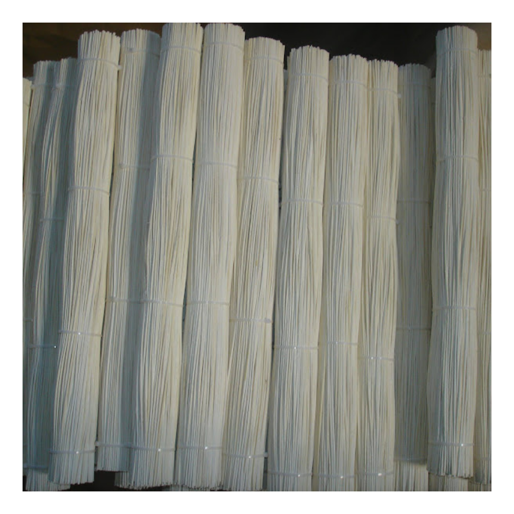 Wholesale 2.5mm Bleached Bamboo Stick Handmade Woven Raw Rattan Material for Furniture Making Dried Rattan Core in Roll Packed