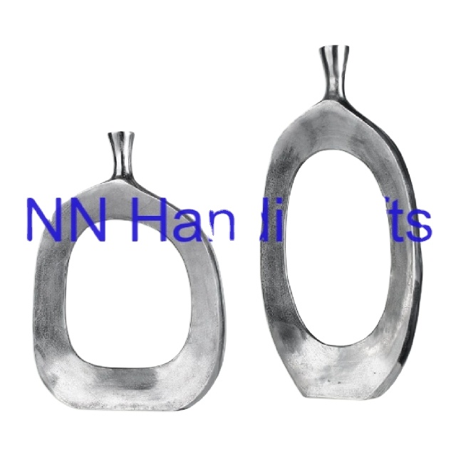 Hot Selling New Creative Design Handmade Customised Silver Colour Vase For Home Office Decoration